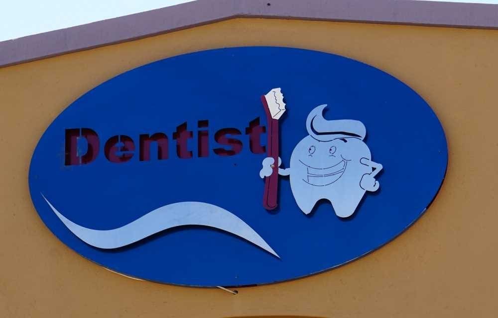 dentist dr. smith in Keetmanshop