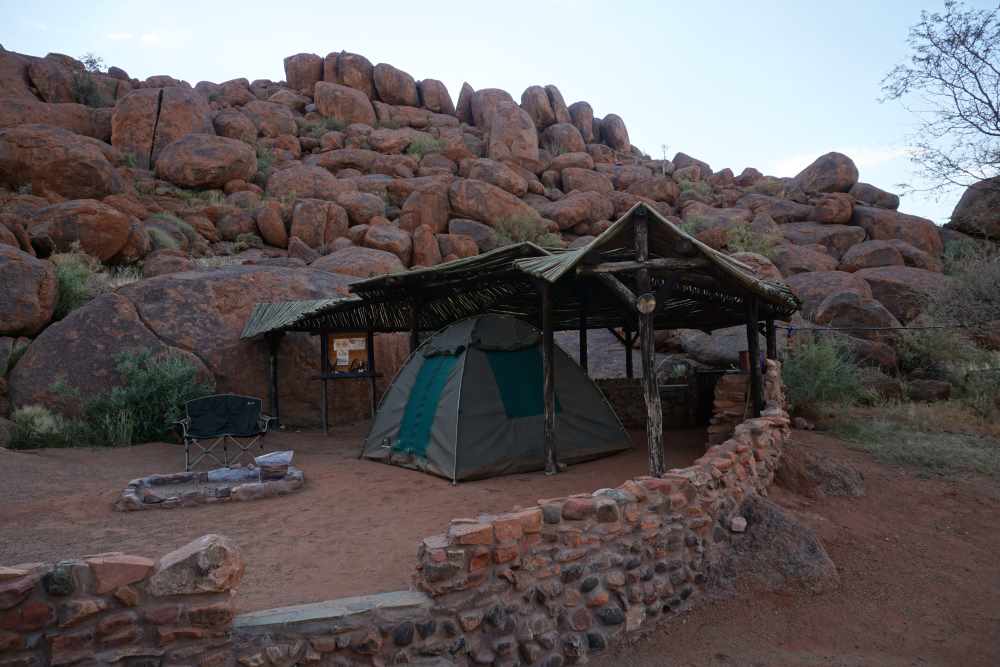 Campingplatz der Greenfire Lodge im privaten NamibRand Wildreservat - Dusty Trails Safaris Namibia &amp; Dusty Car Hire Namibia