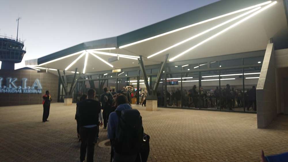 Ankunft am Flughafen Windhoek das einzige Mal, dass es während des Fluges in der Schlange stand