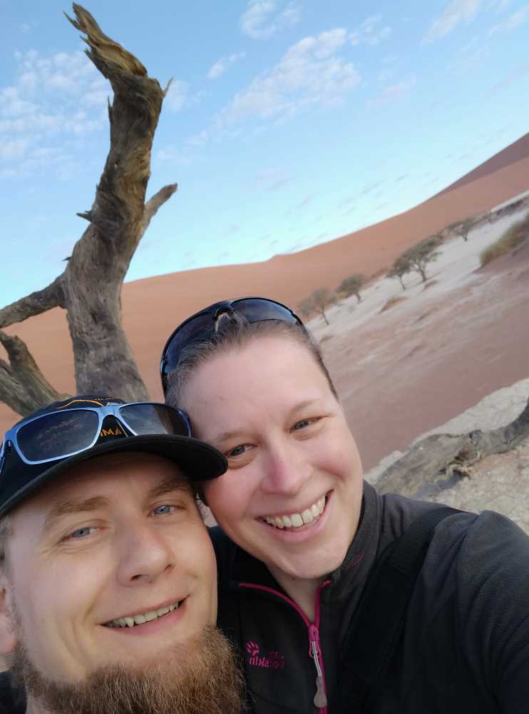 Sunna und Martin am Deadvlei